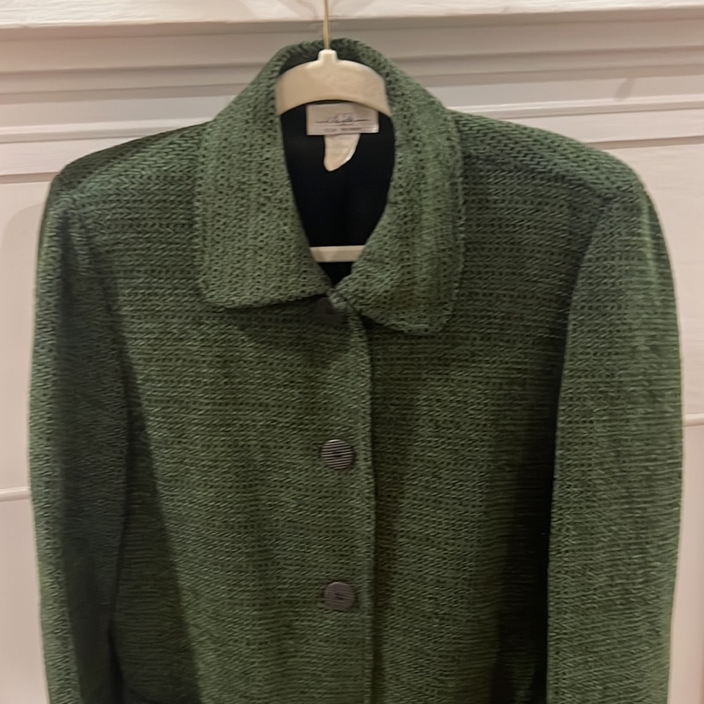 I C COLLECTION By Connie lightweight green/black tweed blazer.